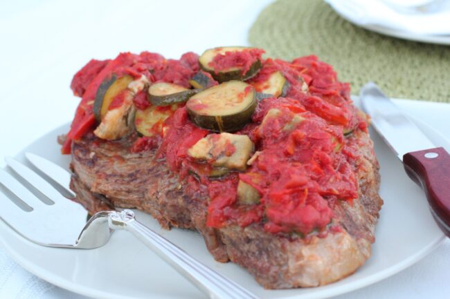 Ratatouille Pan-Simmered Steak with Brown Rice