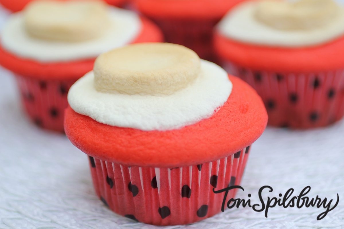 Red Velvet Cupcake Recipe Skip The Frosting Marshmallow